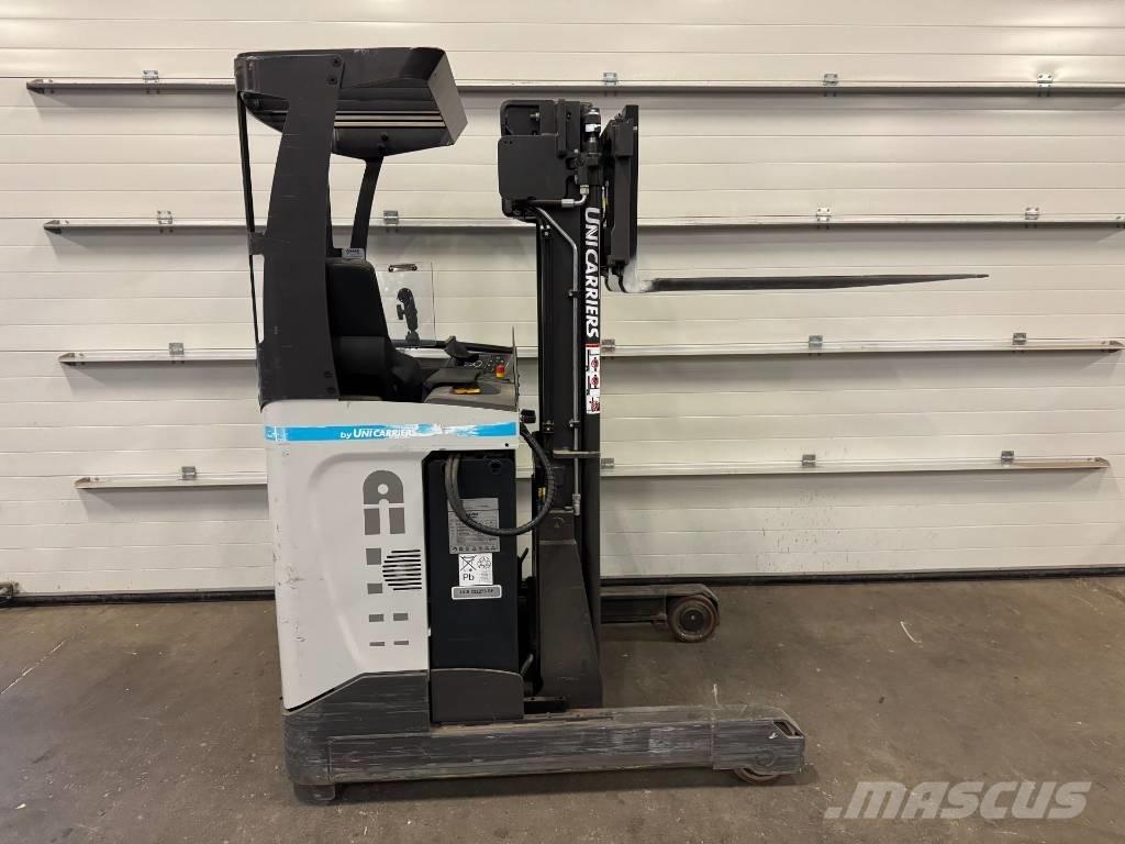 UniCarriers ULS 120 Stivuitor cu catarg retractabil