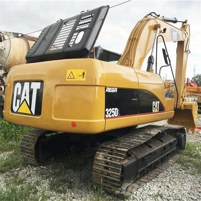CAT 325DL Excavatoare pe șenile
