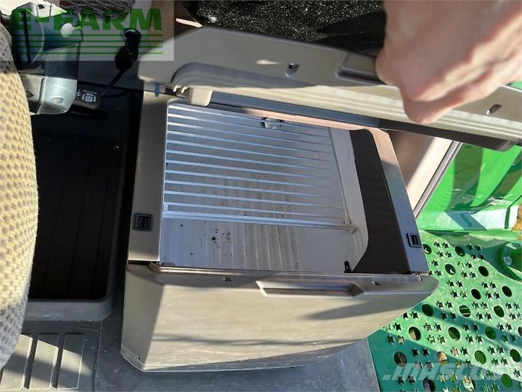 John Deere t670 Combine de secerat