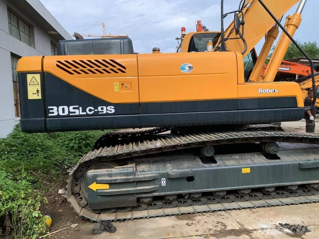 Hyundai 305 Excavatoare pe șenile
