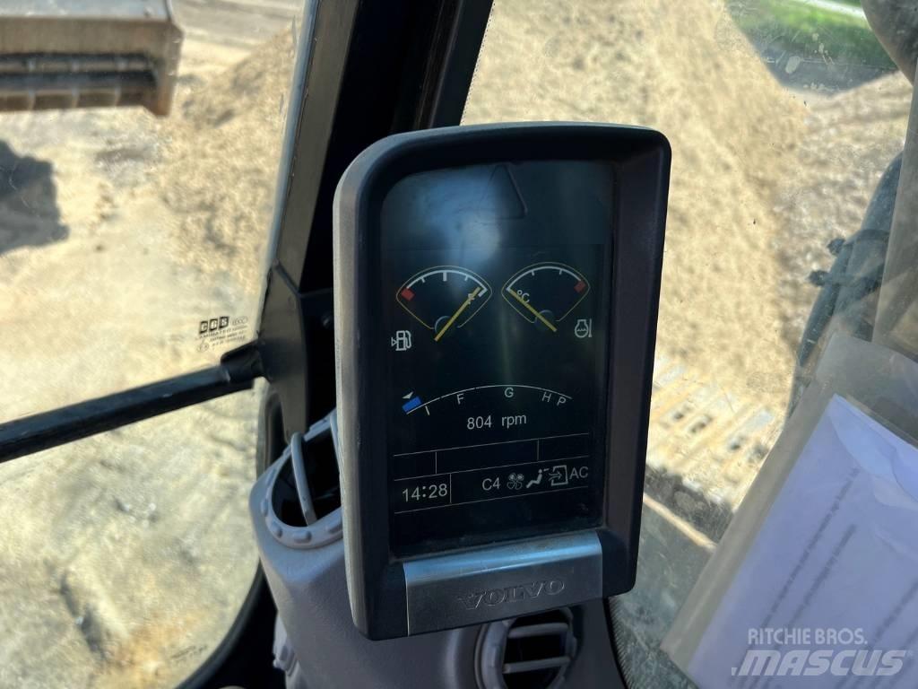Volvo EC 300 D L Excavatoare pe șenile
