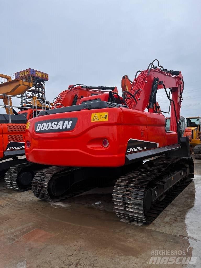 Doosan DX 225 LC-9 Excavatoare pe șenile
