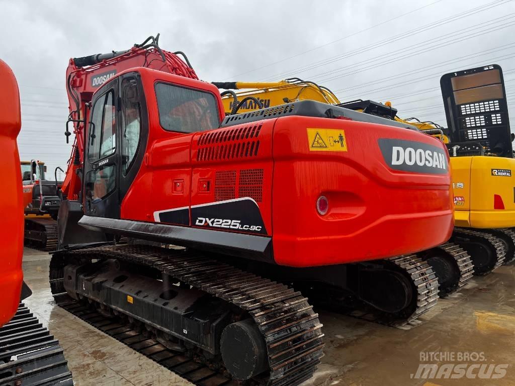 Doosan DX 225 LC-9 Excavatoare pe șenile
