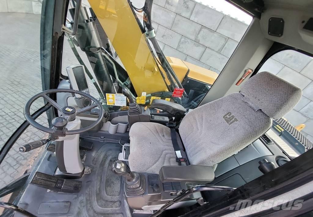 CAT M313 D Excavatoare cu roti