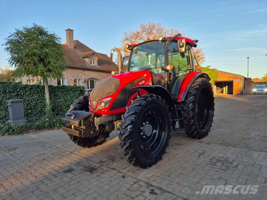 Valtra A105 HiTech Tractoare