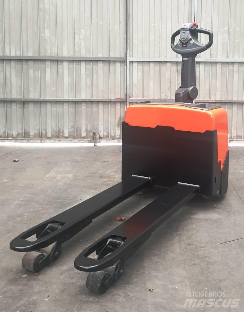 BT LWE 130 Minimover Transpaleta manuala