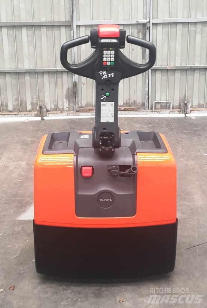 BT LWE 130 Minimover Transpaleta manuala