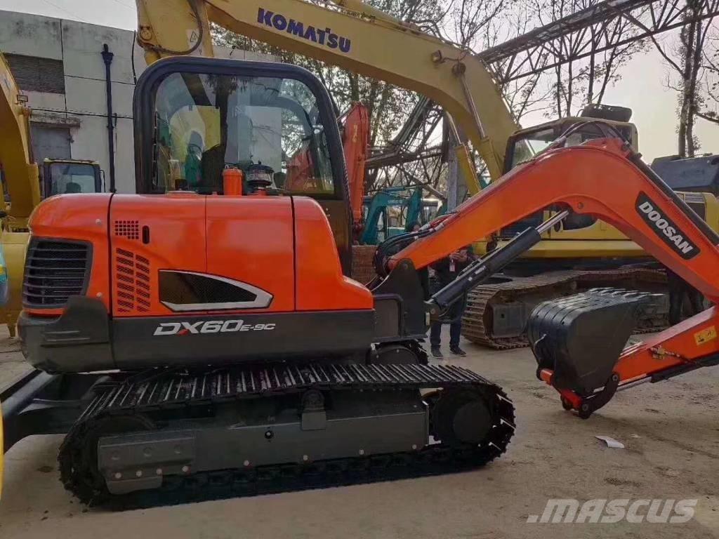 Doosan DX 60-9C Excavatoare pe șenile
