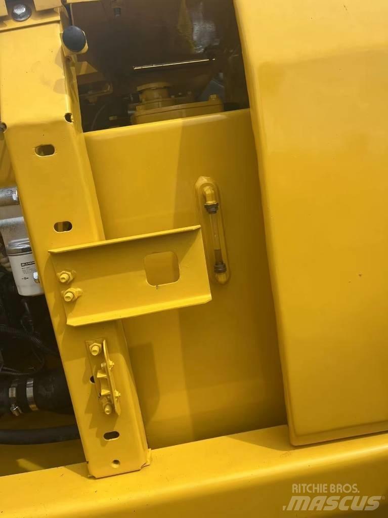 Komatsu PC 130 Excavatoare 7t - 12t