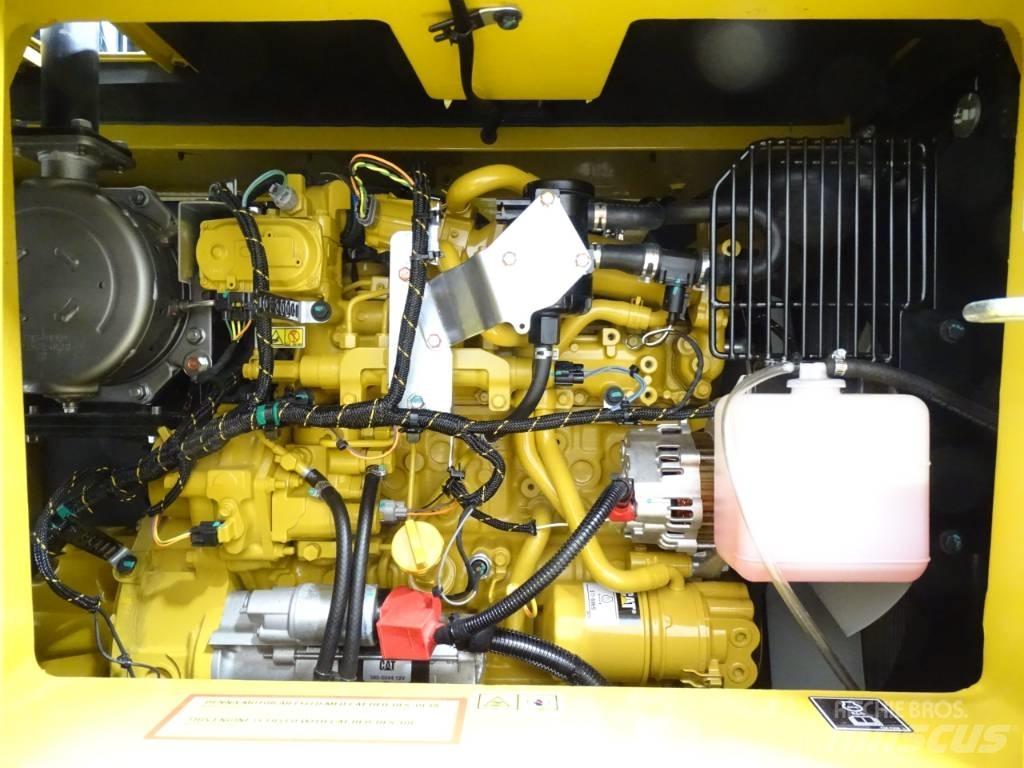 CAT 310 Excavatoare pe șenile
