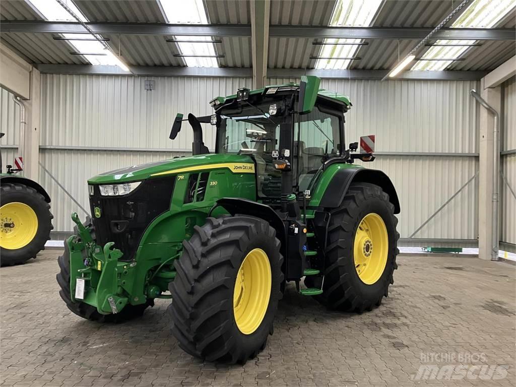 John Deere 7R 330 Tractoare