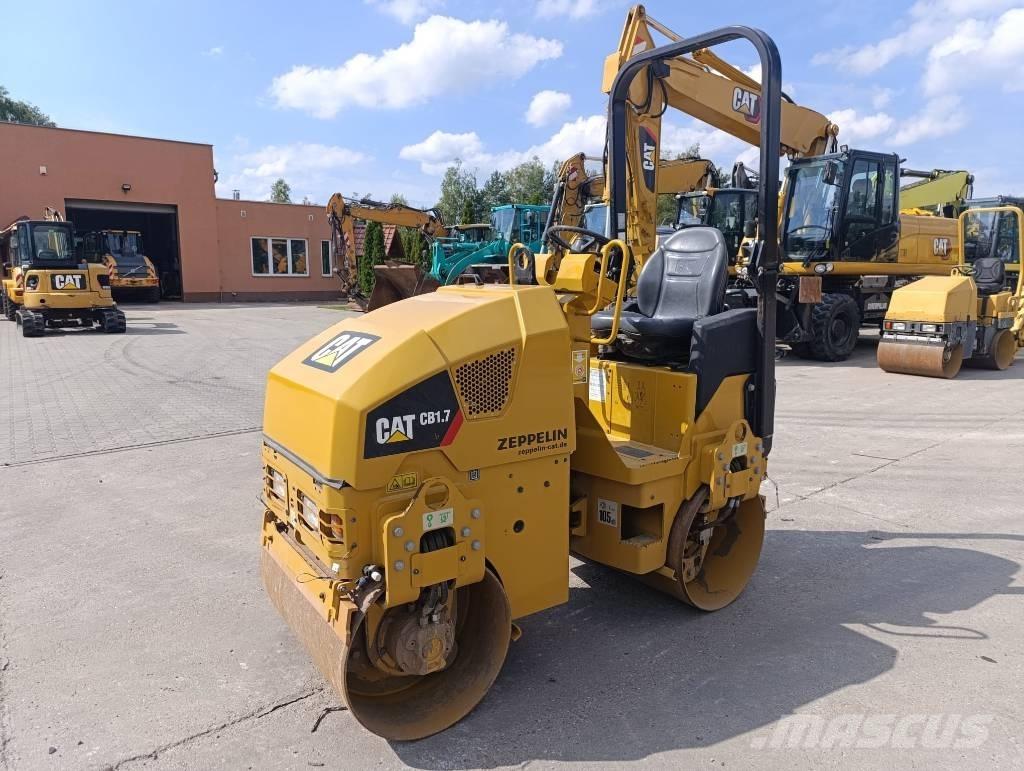 CAT CB 1.7 Cilindri compactori dubli