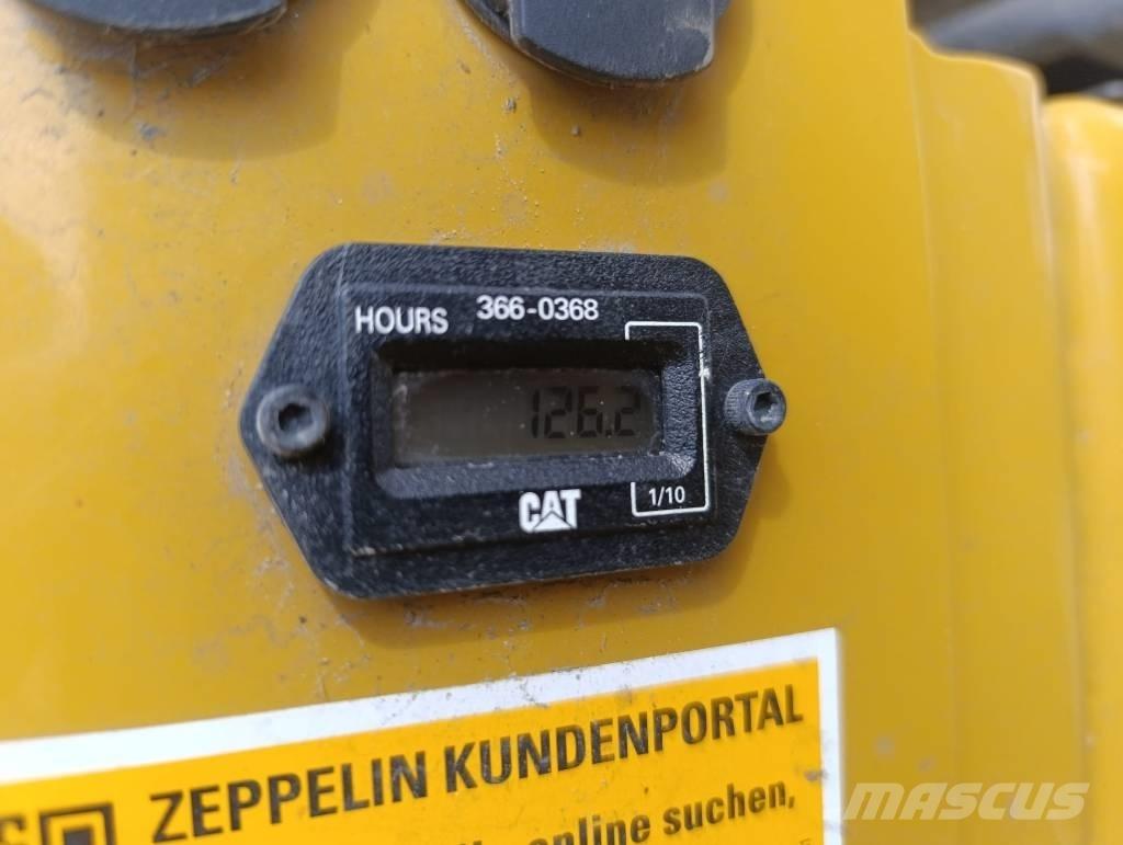 CAT CB 1.7 Cilindri compactori dubli