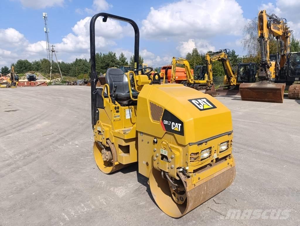 CAT CB 1.7 Cilindri compactori dubli