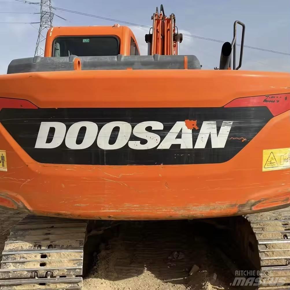 Doosan DX150LC-9C Excavatoare pe șenile

