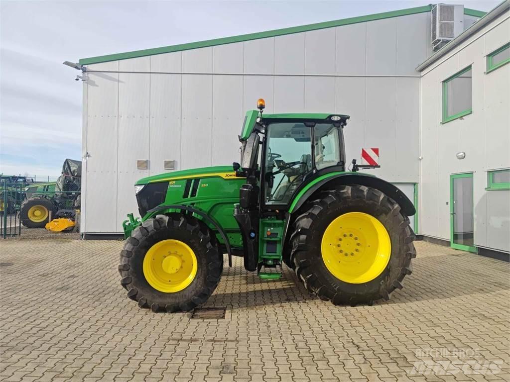 John Deere 6R 250 Tractoare