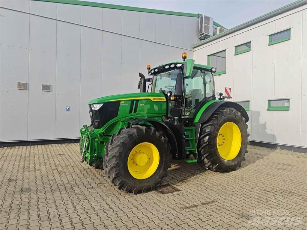 John Deere 6R 250 Tractoare