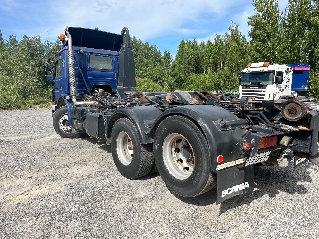 Scania 113 Camion cu carlig de ridicare