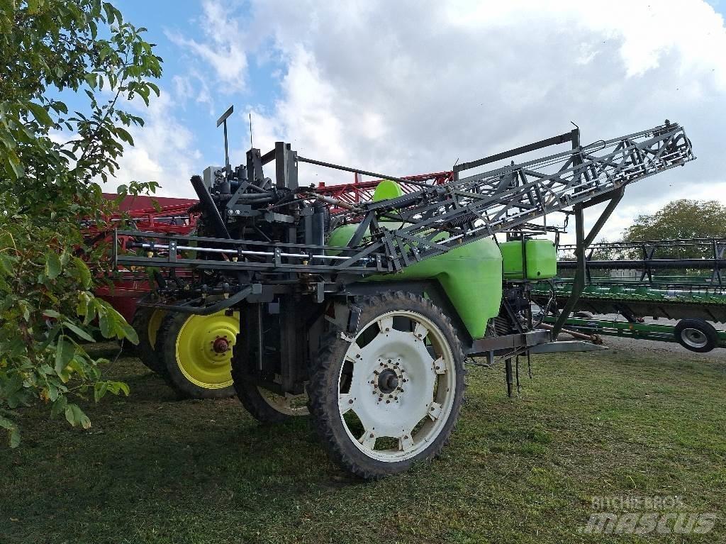Tecnoma GT 30 Tractoare agricole sprayers