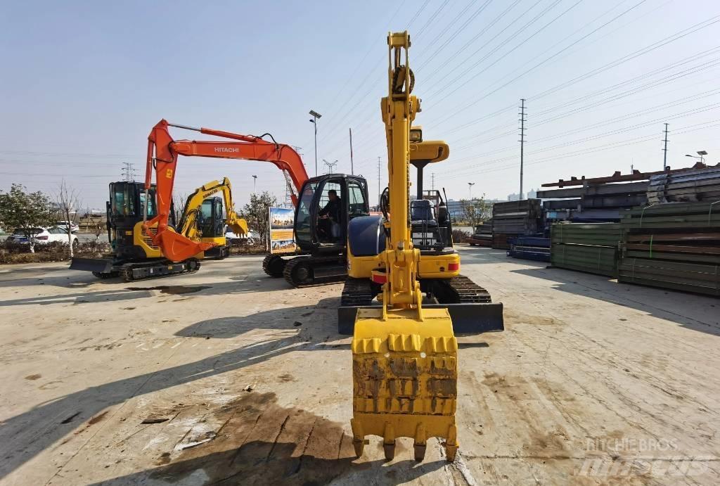 Komatsu PC 40 MR Mini excavatoare < 7t