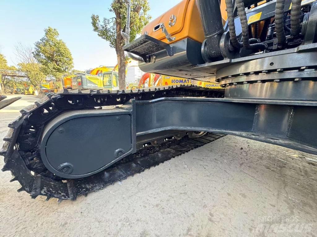 Hyundai 220LC -9S Excavatoare pe șenile
