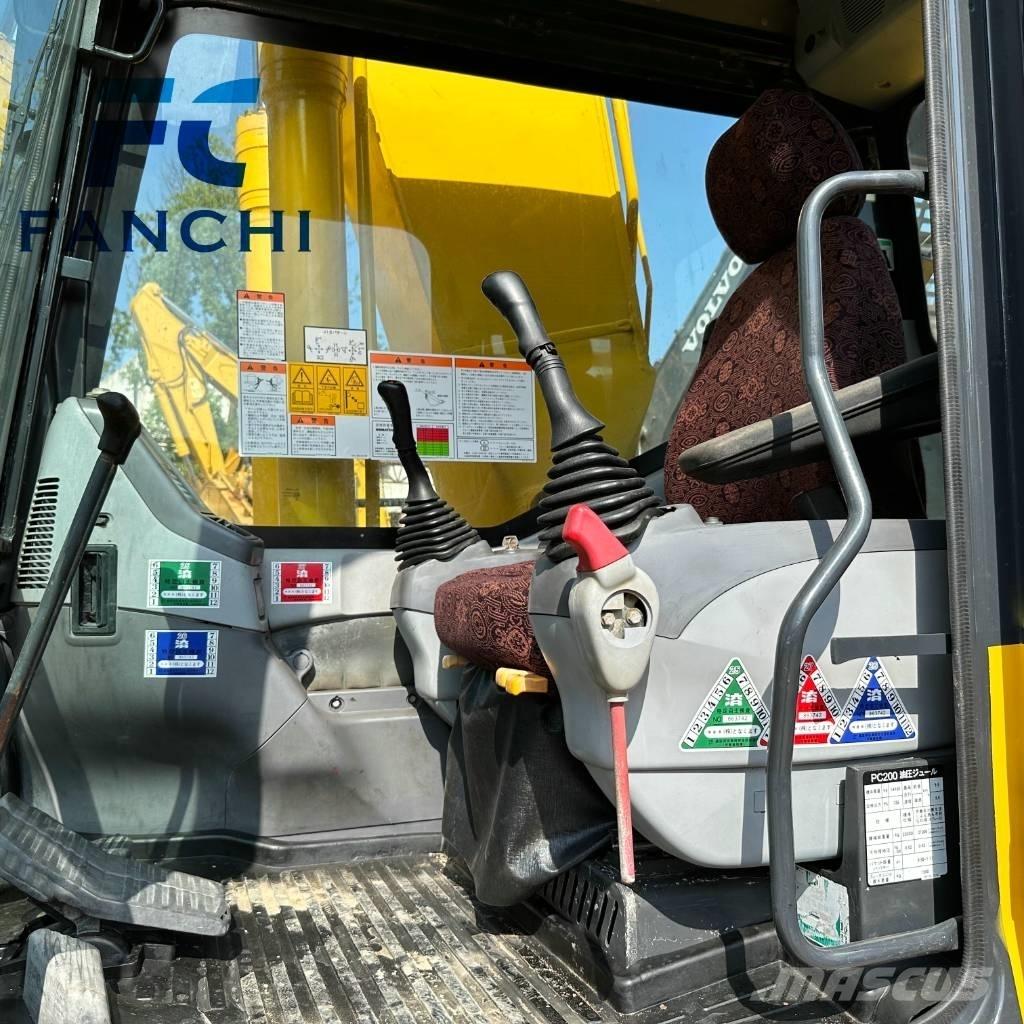 Komatsu PC 200-8 Excavatoare pe șenile
