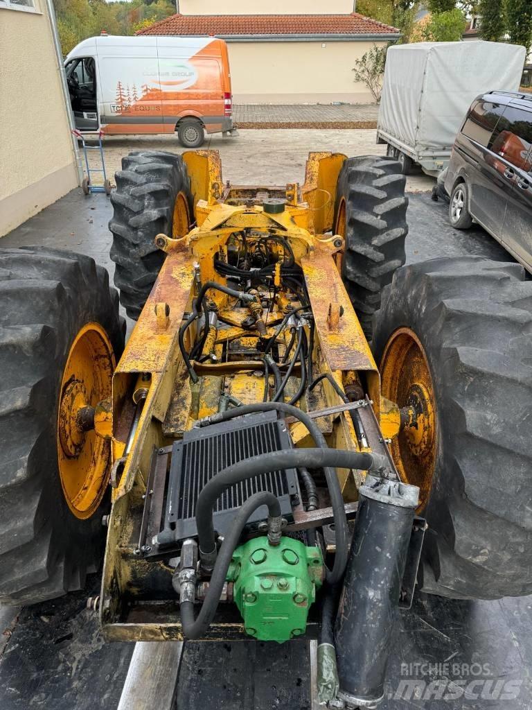 John Deere 540 B Utilaje de manevrarea a bustenilor