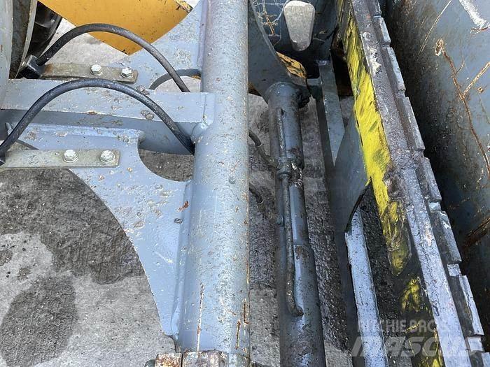 Liebherr L506C Incarcator pe pneuri