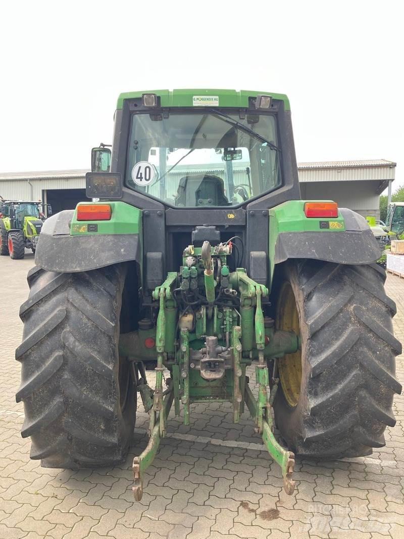 John Deere 6810 Tractoare