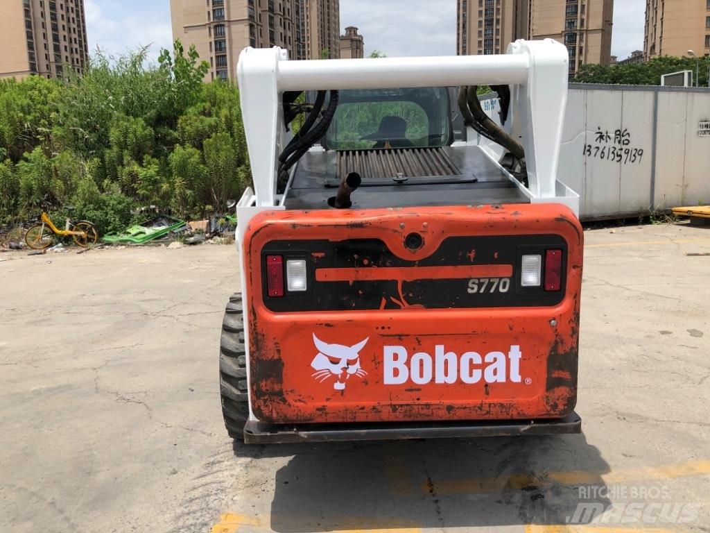 Bobcat S 770 Mini incarcator