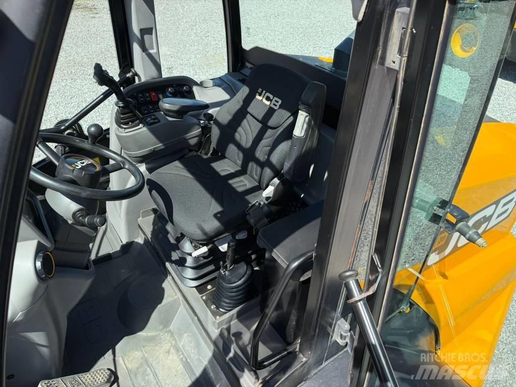 JCB TM 320 Manipulatoare agricole