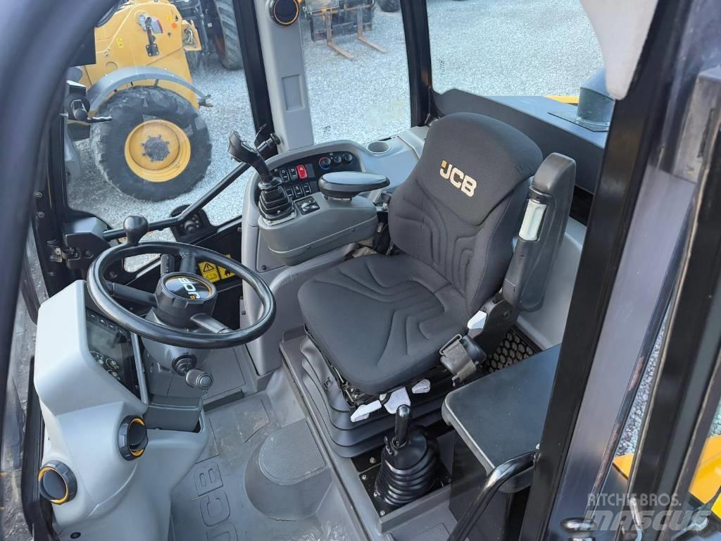 JCB TM 320 Manipulatoare agricole