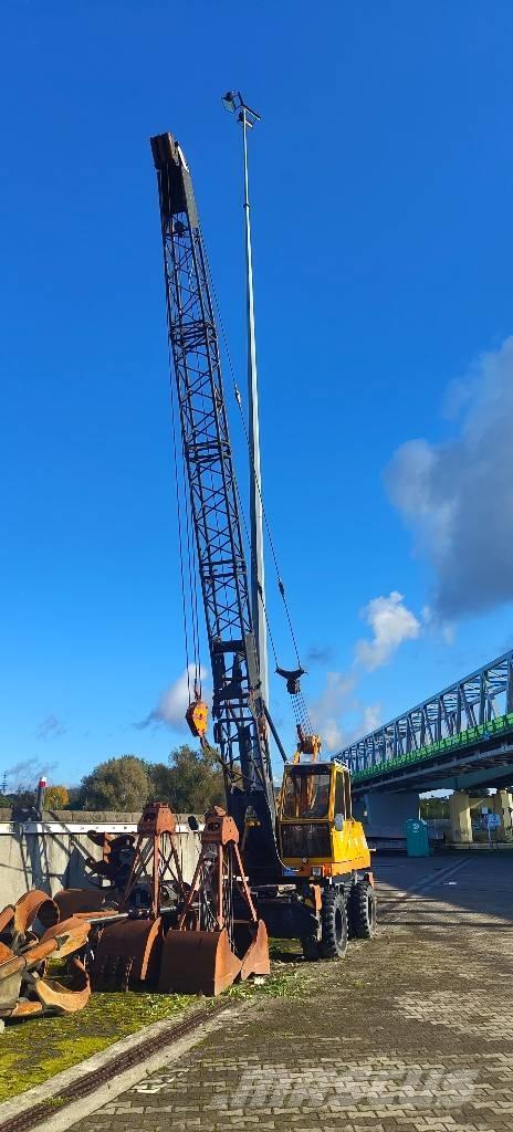 Sennebogen S 611 M Macara teren accidentat