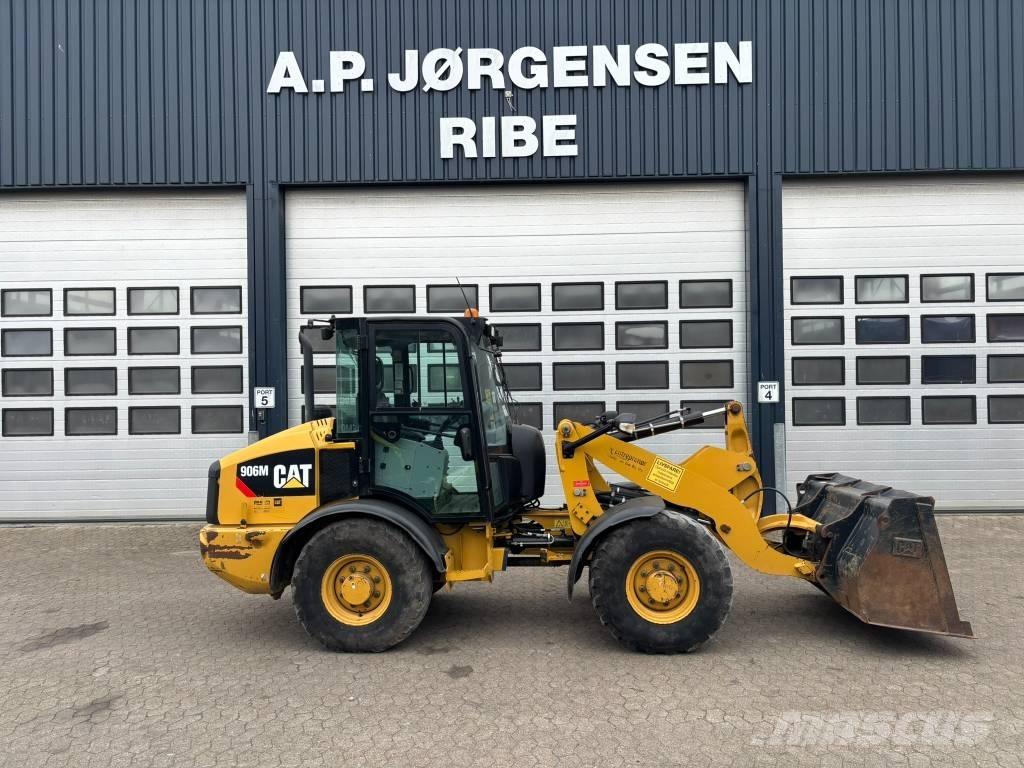 CAT 906 M Incarcator pe pneuri