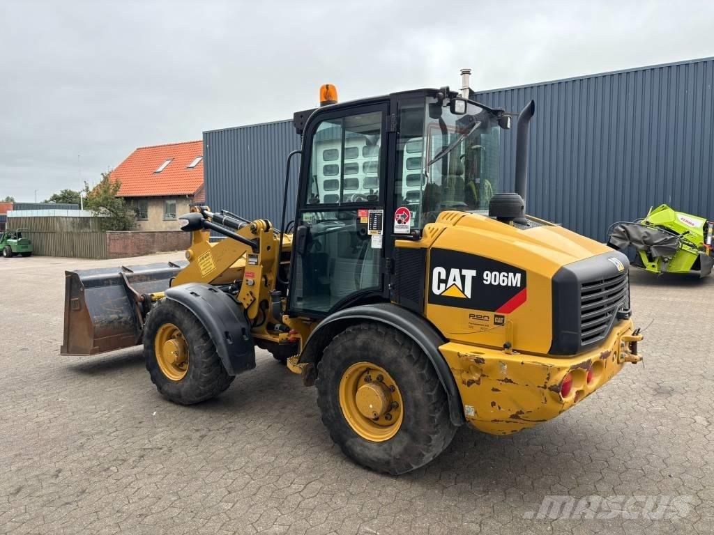 CAT 906 M Incarcator pe pneuri