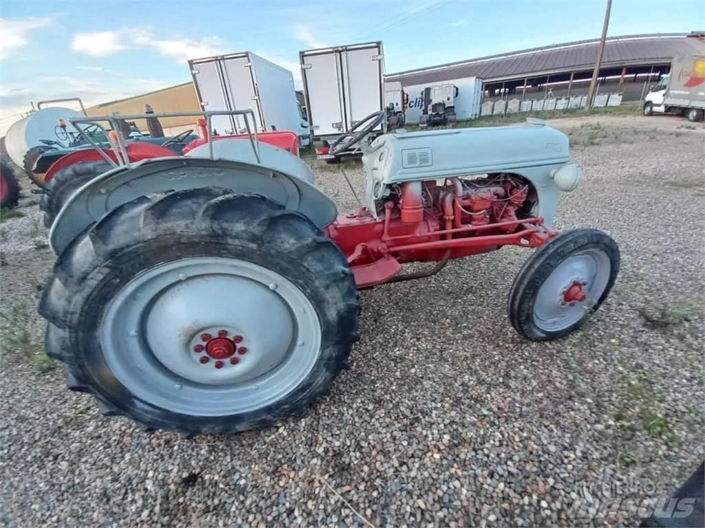 Ford 8N Tractoare