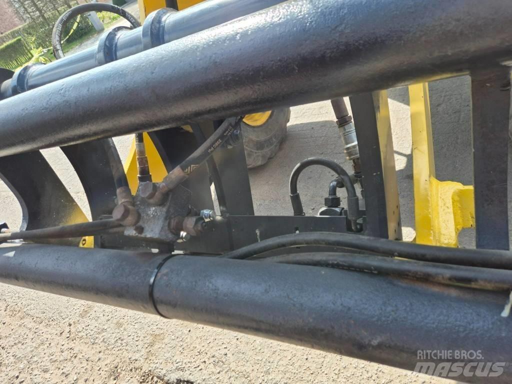 Komatsu WA100M-7 Incarcator pe pneuri