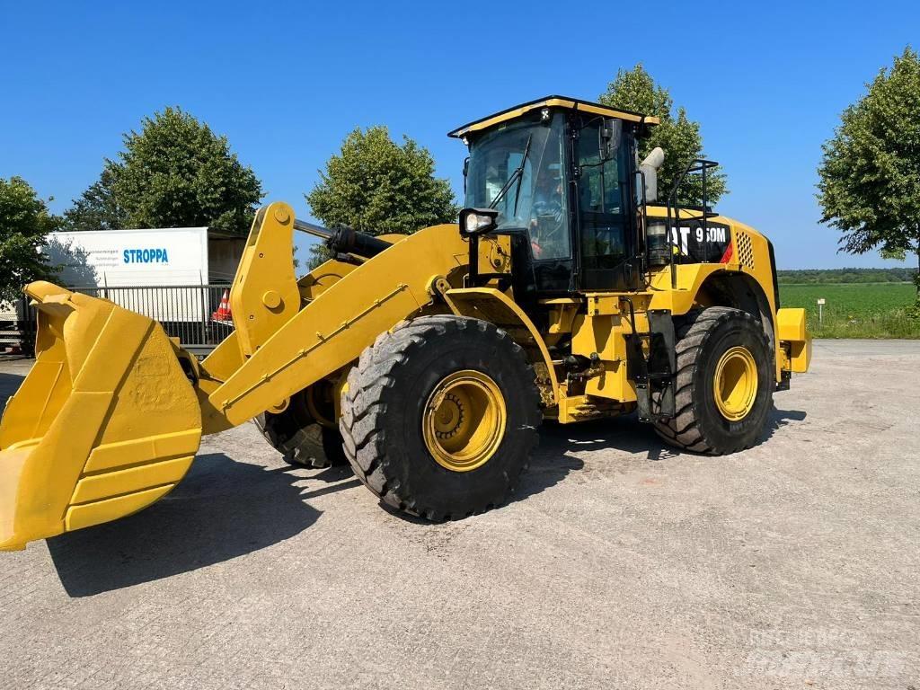CAT 950M Incarcator pe pneuri