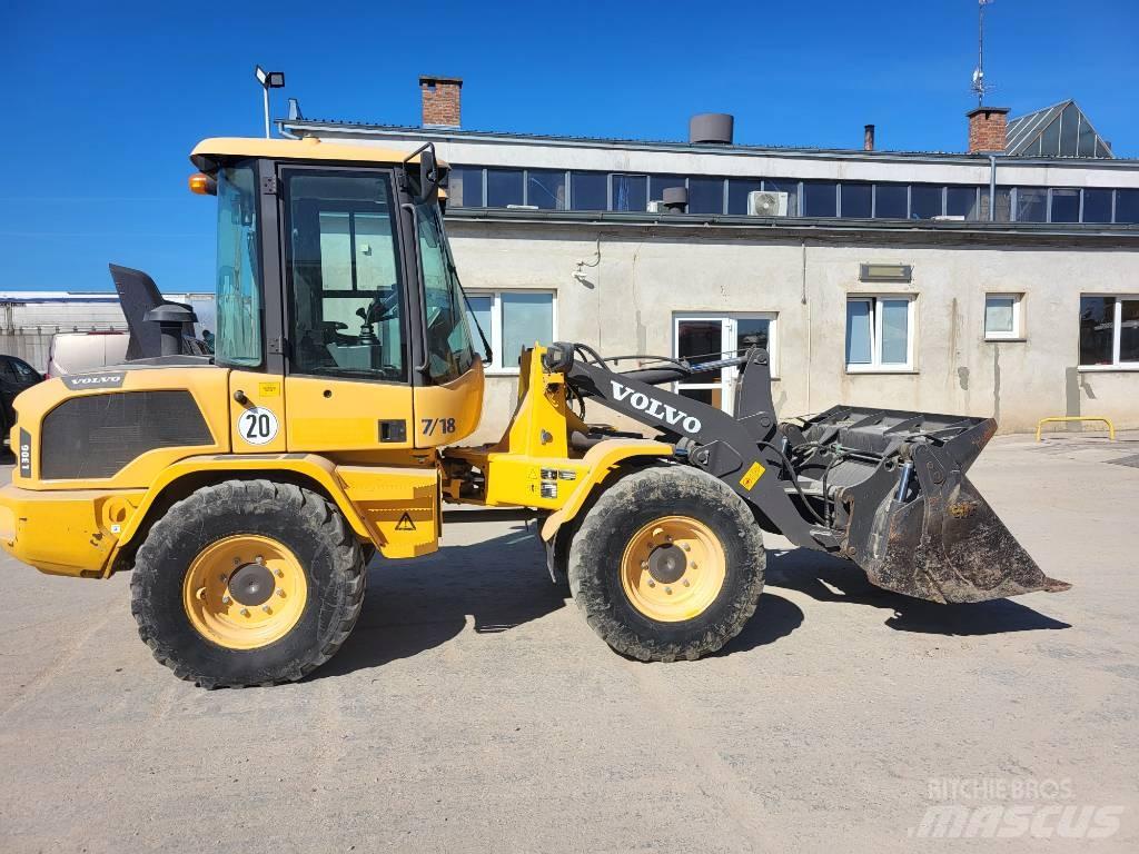 Volvo L 30 G Incarcator pe pneuri