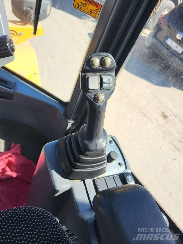 Volvo L 30 G Incarcator pe pneuri