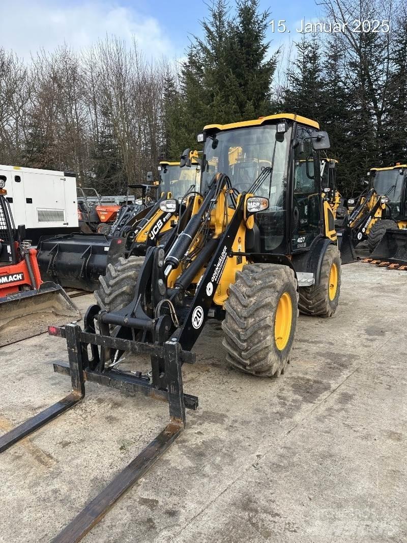 JCB 407 Incarcator pe pneuri