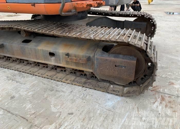 Hitachi ZX 125 Excavatoare pe șenile
