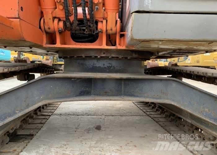 Hitachi ZX 125 Excavatoare pe șenile
