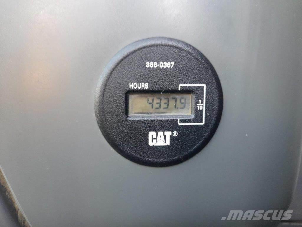 CAT 311 F BLADE Excavatoare pe șenile

