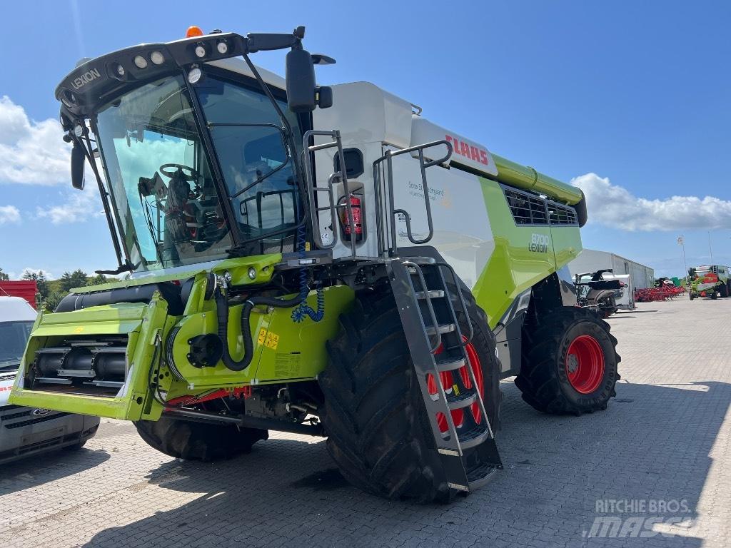 CLAAS Lexion 8700 Combine de secerat