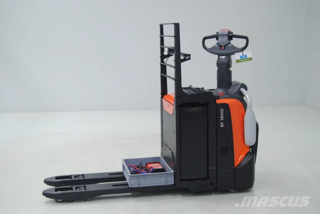 Toyota LPE250 Transpaleta cu platforma