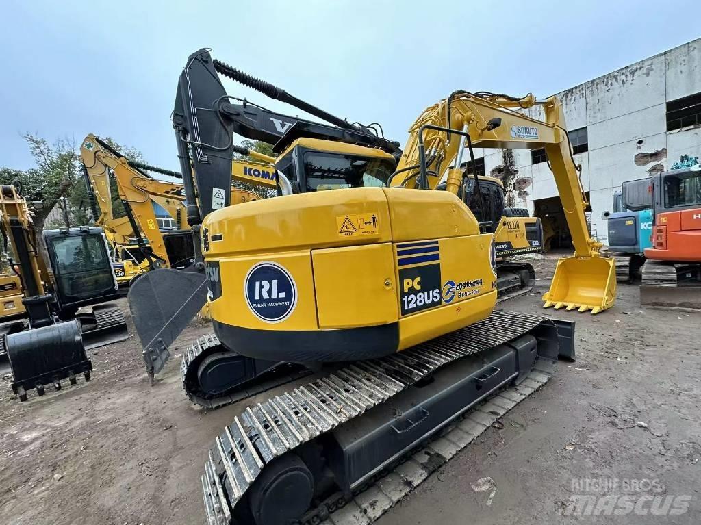 Komatsu PC 128 Excavatoare pe șenile
