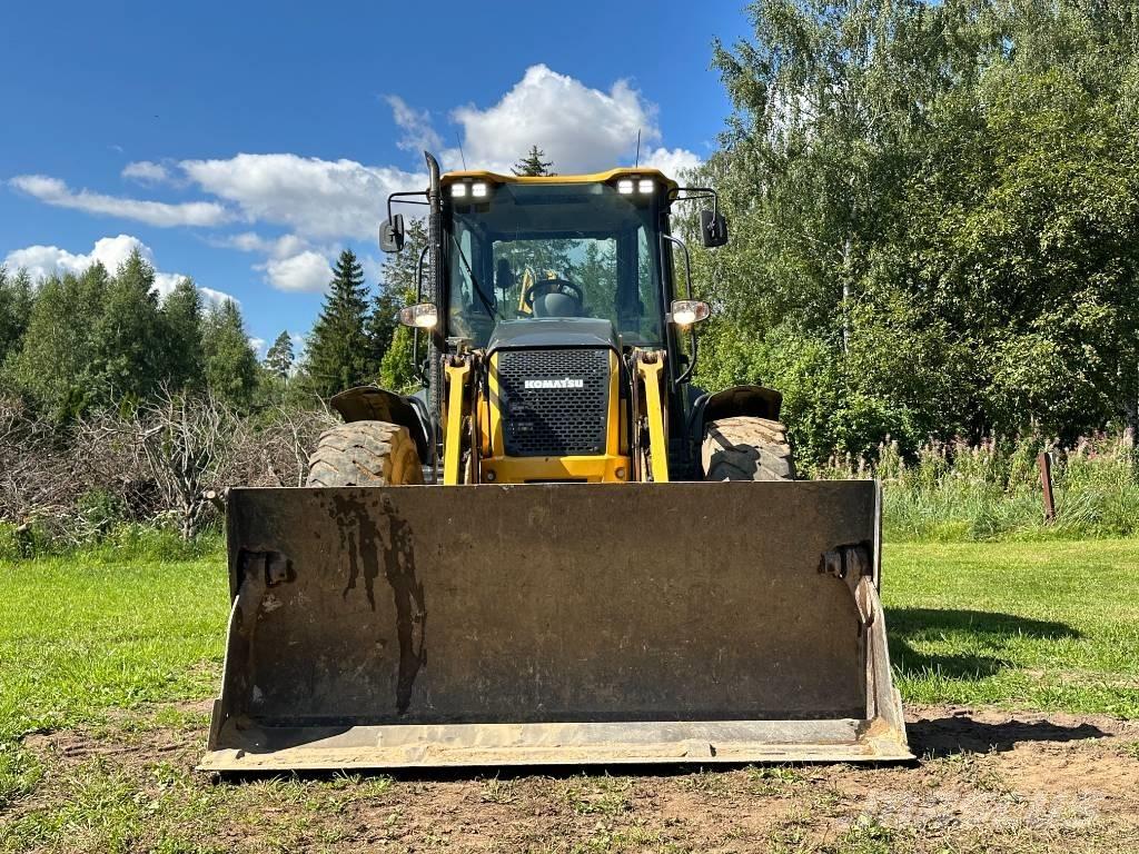 Komatsu WB 97 S-8 Buldoexcavatoare