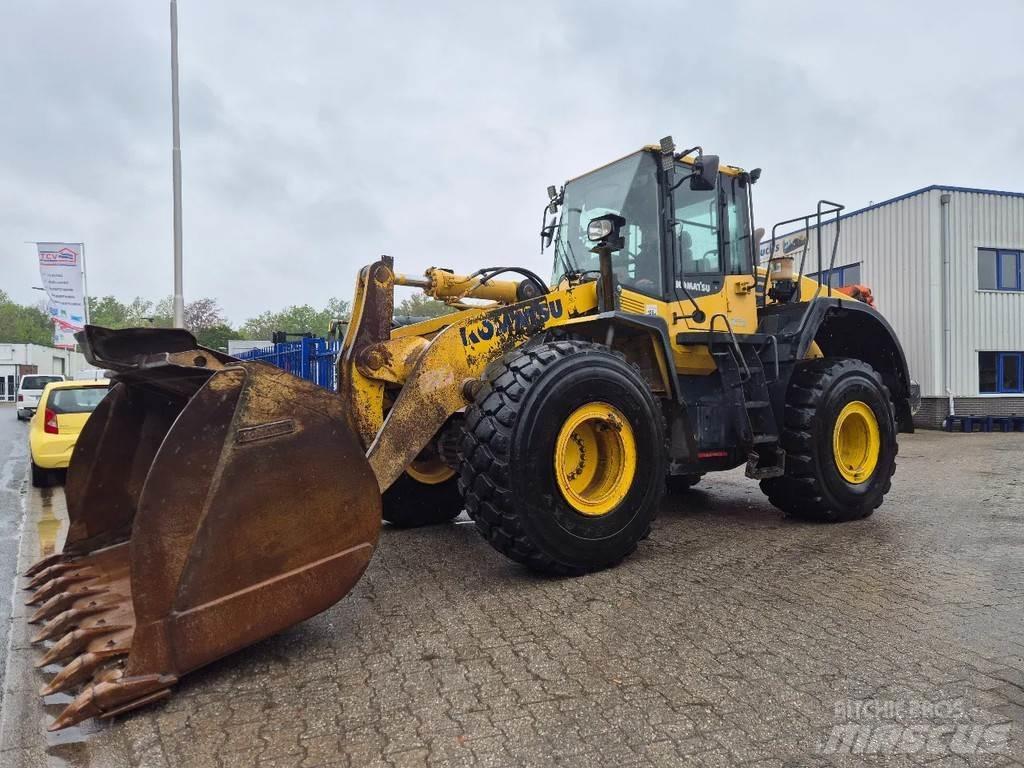 Komatsu WA 380 - 7 Incarcator pe pneuri