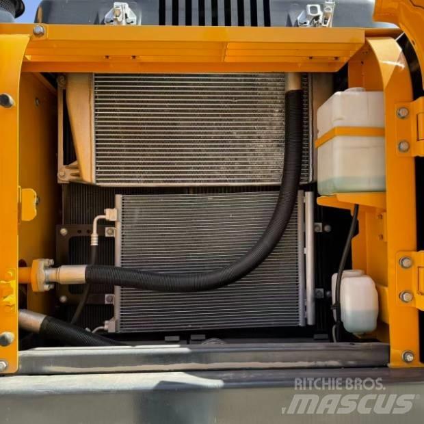 Hyundai R220-9S Excavatoare pe șenile

